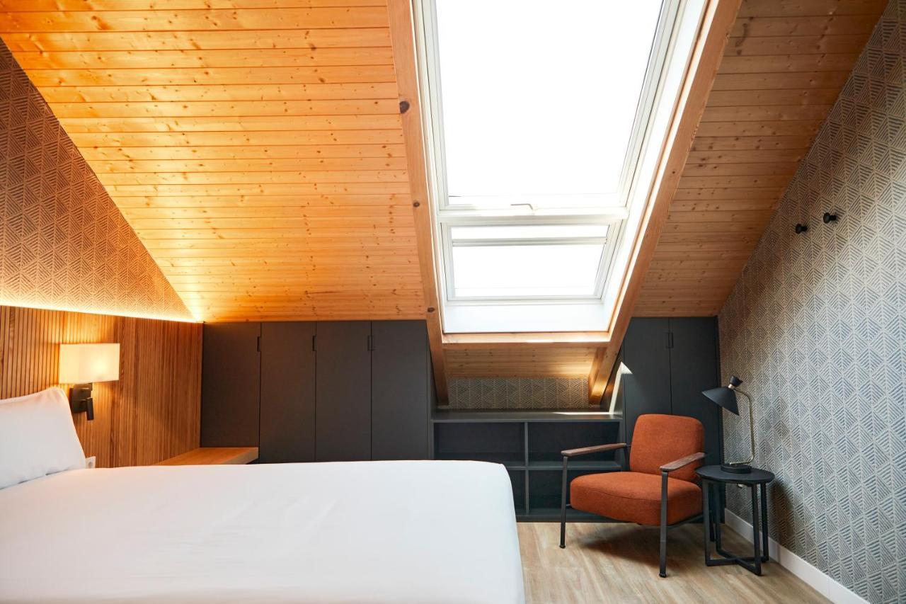 Latroupe Prado Hostel Madrid Extérieur photo